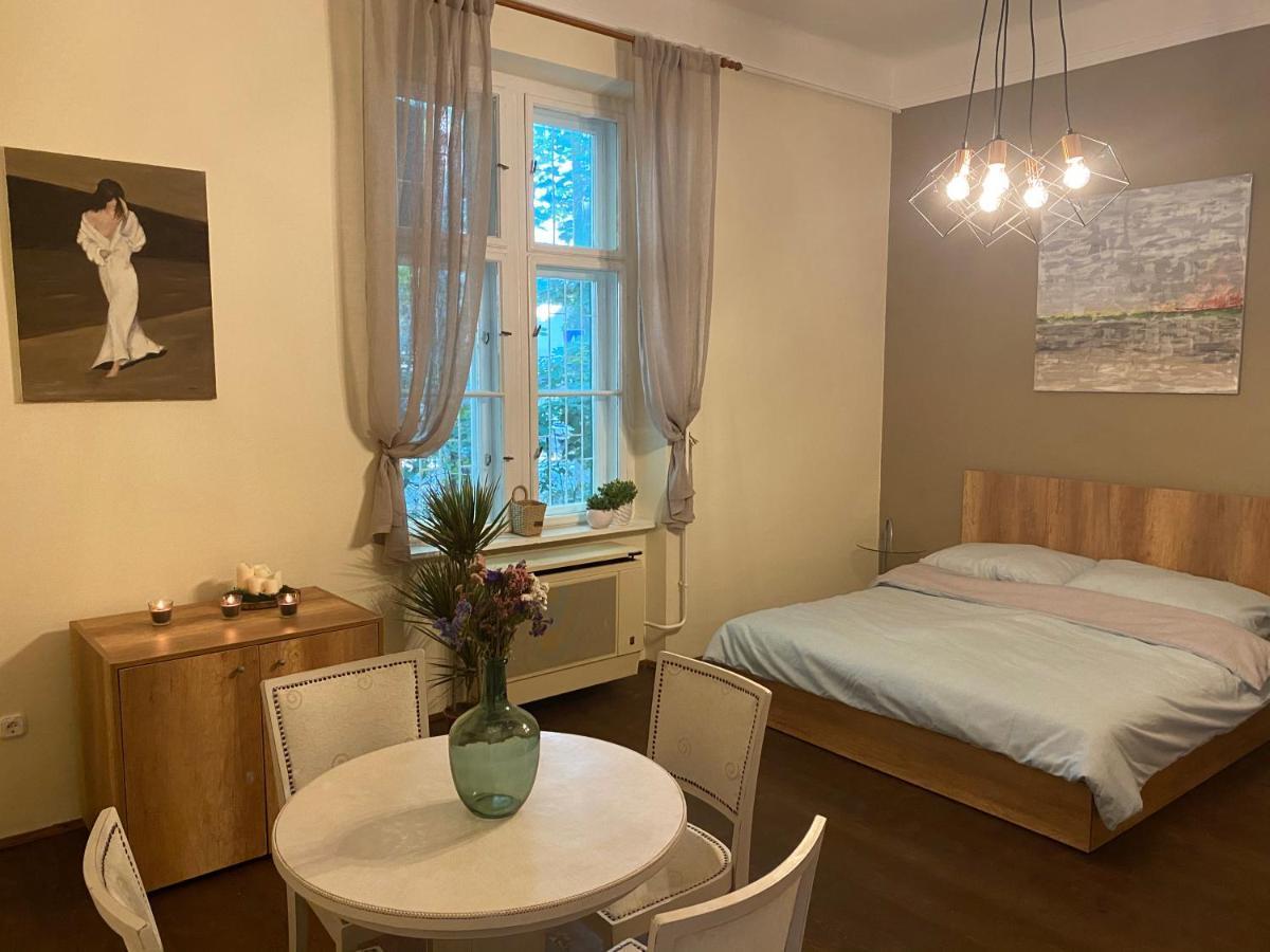 Appartamento Apartman B Siófok Esterno foto