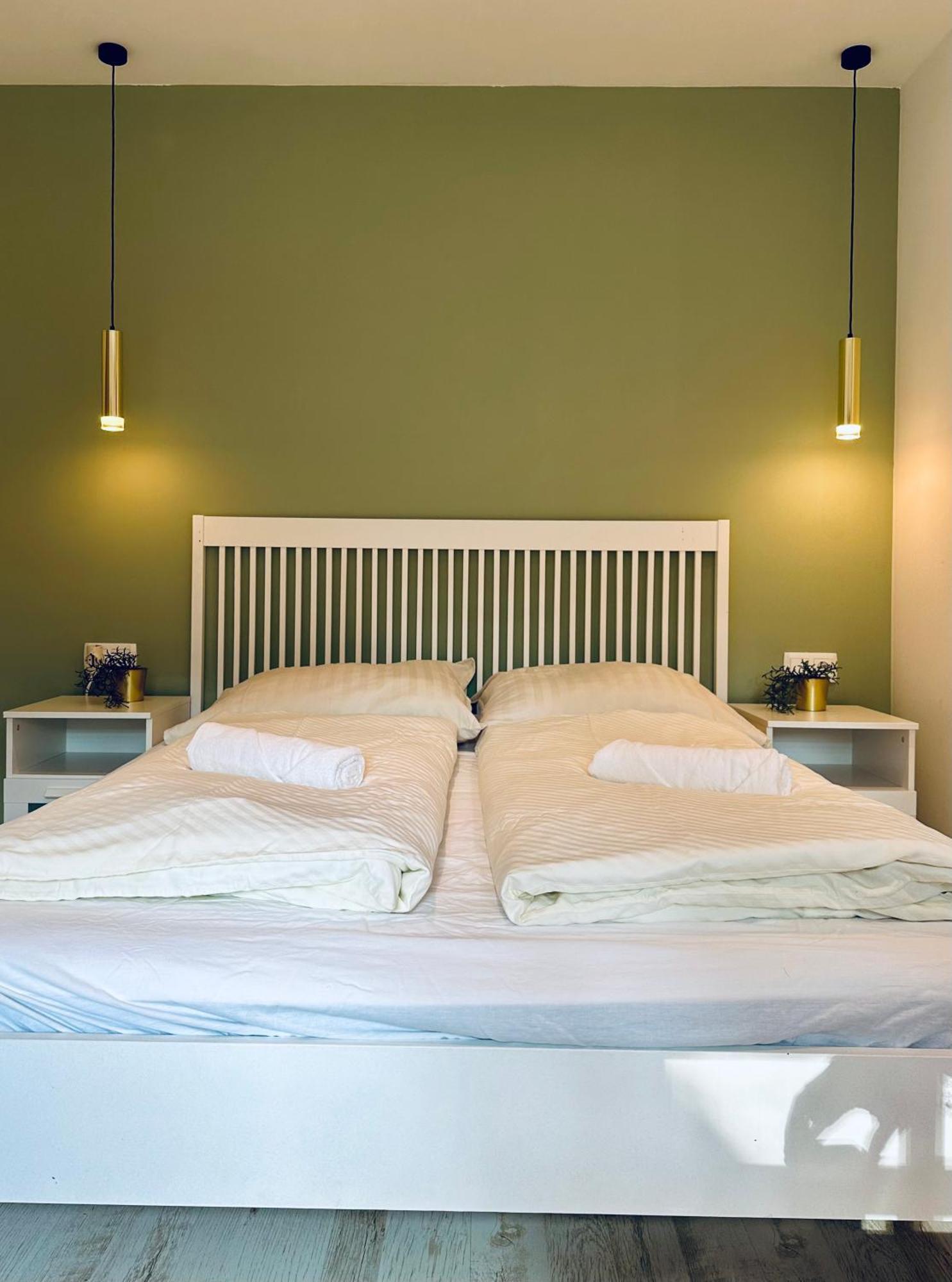Appartamento Apartman B Siófok Esterno foto